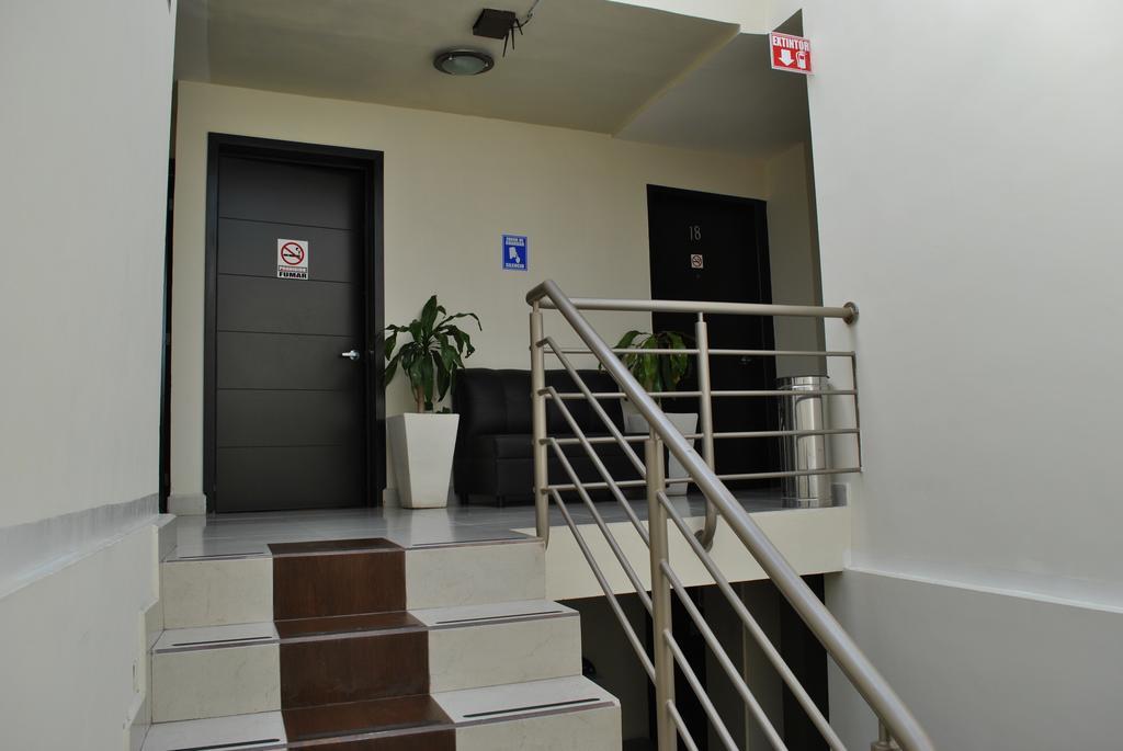 Hotel La Torre San Francisco San Francisco Del Rincon ภายนอก รูปภาพ