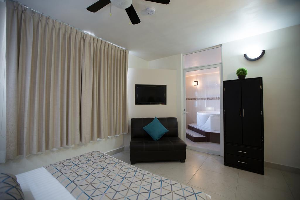 Hotel La Torre San Francisco San Francisco Del Rincon ภายนอก รูปภาพ