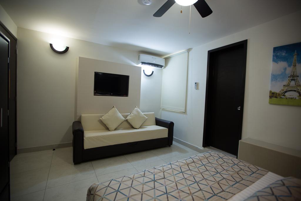 Hotel La Torre San Francisco San Francisco Del Rincon ภายนอก รูปภาพ