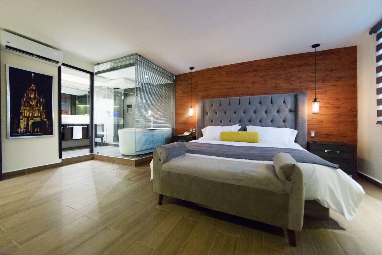 Hotel La Torre San Francisco San Francisco Del Rincon ภายนอก รูปภาพ