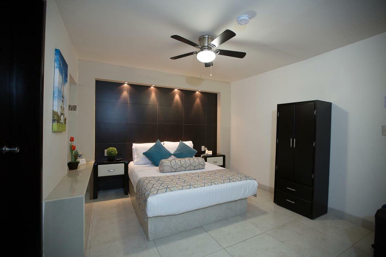 Hotel La Torre San Francisco San Francisco Del Rincon ภายนอก รูปภาพ